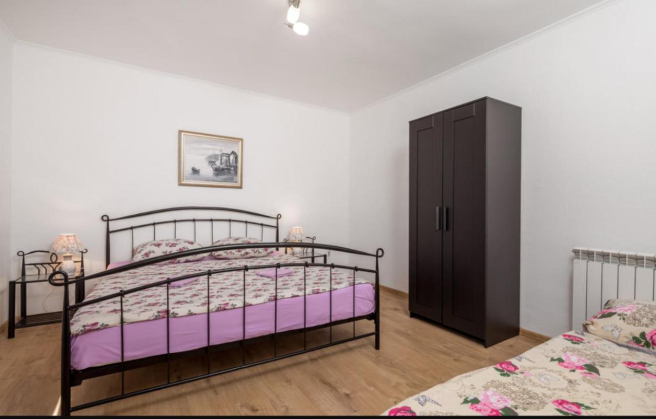 Holiday House Sweet Home Otočac Extérieur photo